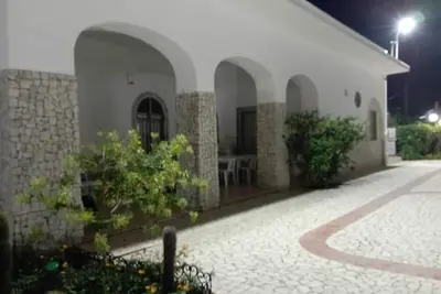 Image de Villa with direct access to the sea