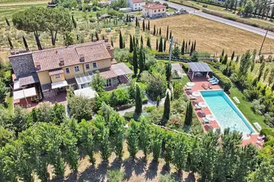 Image de Villa Ă Forcoli avec 10 chambres Ă coucher, 23 couchages