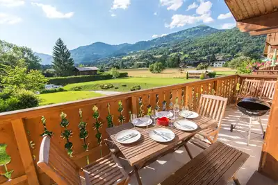 Image de Spacieux appartement en duplex avec 2 espaces de vie, en face à la télécabine