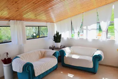Image de 2 Bedroom Private vacation home in Marche