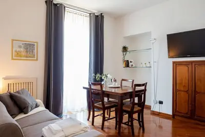 Image de The Best Rent - Two bedroom apartment close to Sondrio metro station
