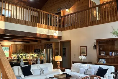 Image de Lakefront, 4Bdr+Loft, 3Ba, Boat Ramp, Golf, Ping Pong, Foosball, No Pets