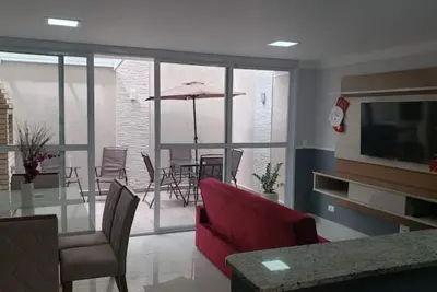 Image de Guarujá Enseada 3 suites 4 vgs up to 14 people (3)