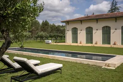 Image de Luxueuse Villa avec piscine, au coeur de la nature