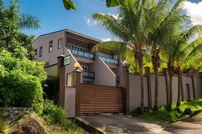 Image de 4 Bed Villa & Private Pool - Cliffhanger Villas