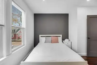 Image de Modern Farmhouse Living, Steps From Downtown Salem