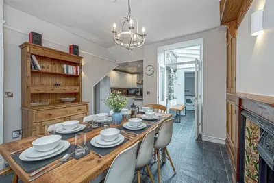 Image de Arran Villas · Character Townhouse in Town Centre & Superb Views