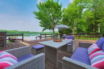 Image de Sweet Lake House! Updated 5br Lake Home, Close to Lake Michigan, Beaches, Skiing