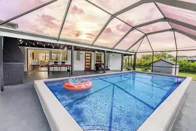 Image de Family Friendly Kendall Retreat w/ Pool