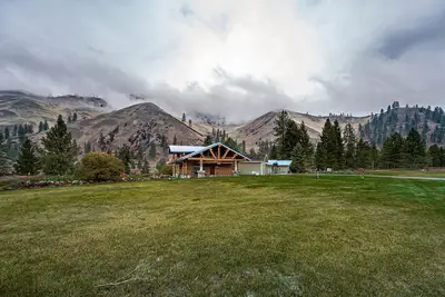 Image de ⭐ Sportsman Dream• Riverfront•Ski Pass. Fireplace⭐