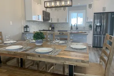 1 block to the beach, 3 bedroom, 3 bathroom Beach House