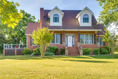 Image de Spacious Greenbrier Vacation Rental on ~ 4 Acres!