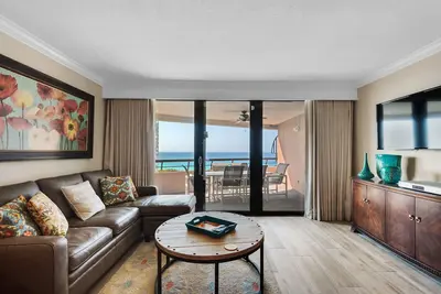 Image de Edgewater Beach Condo 1503