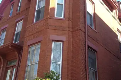 Historic home at a quiet location in the center w amazing back yard