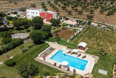 Large historic Masseria with large private swimming pool