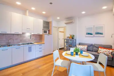 Image de Appartamento con balcone a due passi dalla stazione