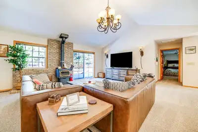 Image de Calpine Mountain Retreat w/ High-Speed Internet