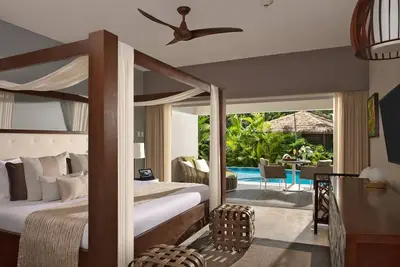Image de Luxury Beachfront All Inclusive Resort Jamaica Swim Out Tropical View