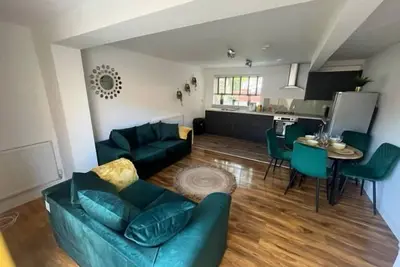 Remarkable 3-Bed House in Cambridge