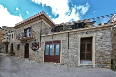 Image de Antica Dimora Marinelli Caviste Restaurant