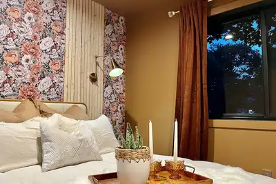 Image de Brand New Vacation Suites steps from Lucius Woods County Park & Lake St. Croix!