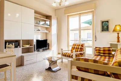 Image de Appartement de vacances \"Casa Vacanza Tuia\" près de la plage avec terrasse privée et climatisation