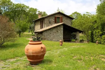 Image de Antique barn for 6