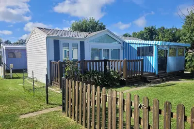 Image de Mobil Home Dans Camping Calme à 50m de la mer