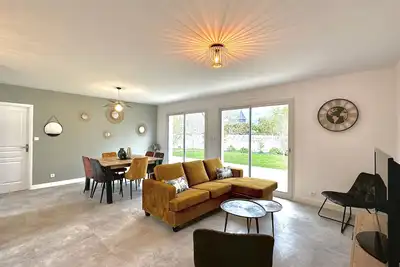 Image de La maison des filles, maison de charme a moins de 10 minutes de la mer