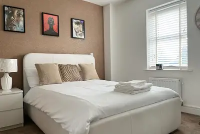 Image de Fully Equipped 2br Near Bittacy Hill Park - 8mins