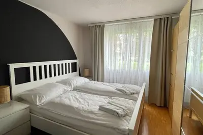 Image de Helle Gartenwohnung mit Sitzplatz