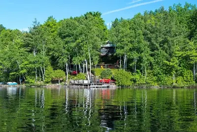 Image de Beautiful waterfront cottage