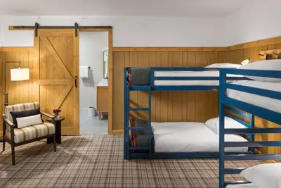 Image de Lodge-Style Property with Relaxing All-Season Pool, Hot Tubs, Outdoor Fire Pits!