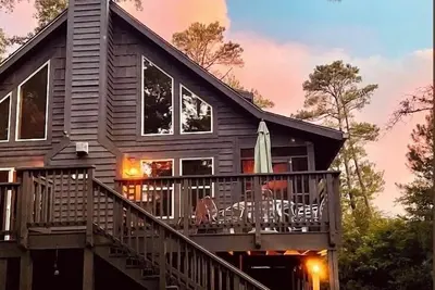 Image de Cove Point Beach Retreat. Fossil Hunting & More. Come Relax & Explore! !
