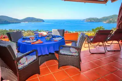 Image de Views Beach Designer Upscale 2-4 adults\nBest Location Casa Zih LaRopa Playa
