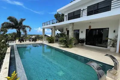 Image de LasTerrenas+SeaView+Cozy+6br+8BDs+16Pax+BeachView+ WiFi+24hSEC+Maid