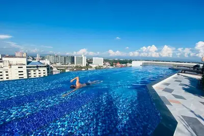 Image de Lux 3BRs Suite/Soft King BEDs+1 ｜Breathtaking Pool｜150m rooftop infinity pool