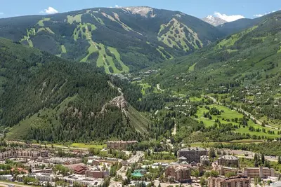 Image de Studio Presidential Condo in Avon. Free Shuttle to Skiing! !