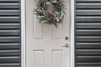 Image de Are you looking for home away from home? Av2 is your dream home away from home.