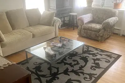 Image de Comfortable Home in Portsmouth Nh - The Heart of The Nh Seacoast