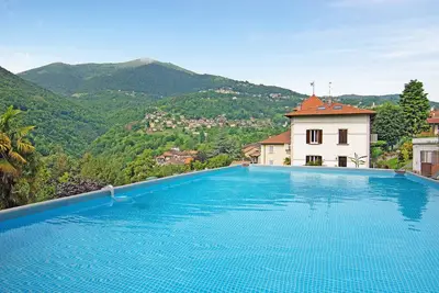 Image de Villa \"Luxury Oleandra\" avec piscine privée, grand jardin et barbecue
