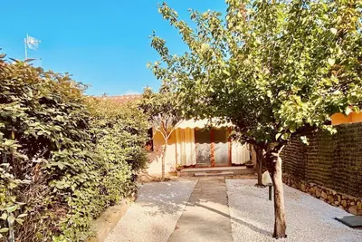 Image de Domo Magenta, Three-room apartment with garden near the center of San Teodoro