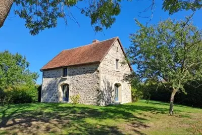 Maison de Charme avec Jardin Privé et Randonnées, Idéale pour Familles et Cavaliers