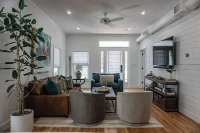 Image de Casa Padrón | Gorgeous Home Steps to 7th Ave