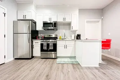 Image de Spacious 4br- 4ba in Hollywood - Ful2-Bur