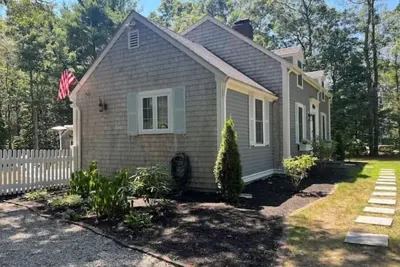 Perfect Cape Cod Retreat Close to Everything!