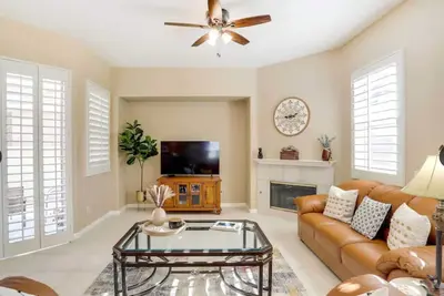 Image de Very Spacious Indian Palms home perfect for your next getaway big or small!