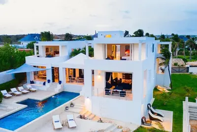 Image de Limin' Da Coconut in Little Harbour by Personal Villas - Architectural Home