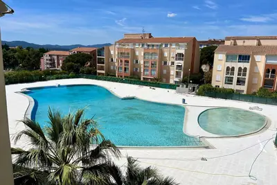 Image de Lumineux 26 m² avec piscine  et tennis à Fréjus