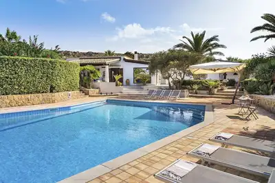 Image de Camilla Canna - Trois Chambres Villa, Couchages 6